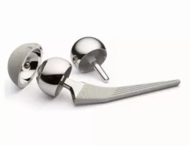 Cemented vs Cementless Hip Replacement: Which Option Is Right For You?