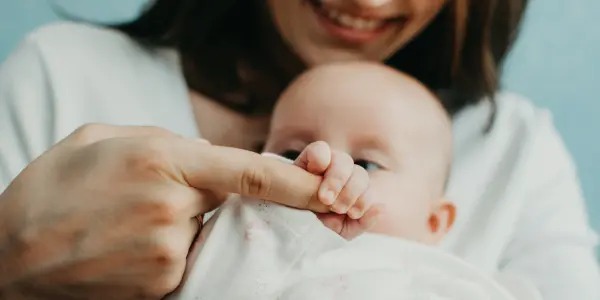 Summer Survival Guide: Tips from Pediatrician for New Moms and Newborns