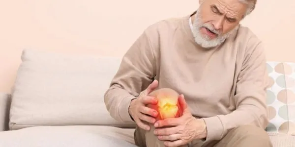Arthritis and Cold Weather: Why Symptoms Worsen in Winter
